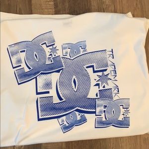 Men’s XL DC Shoes t-shirt